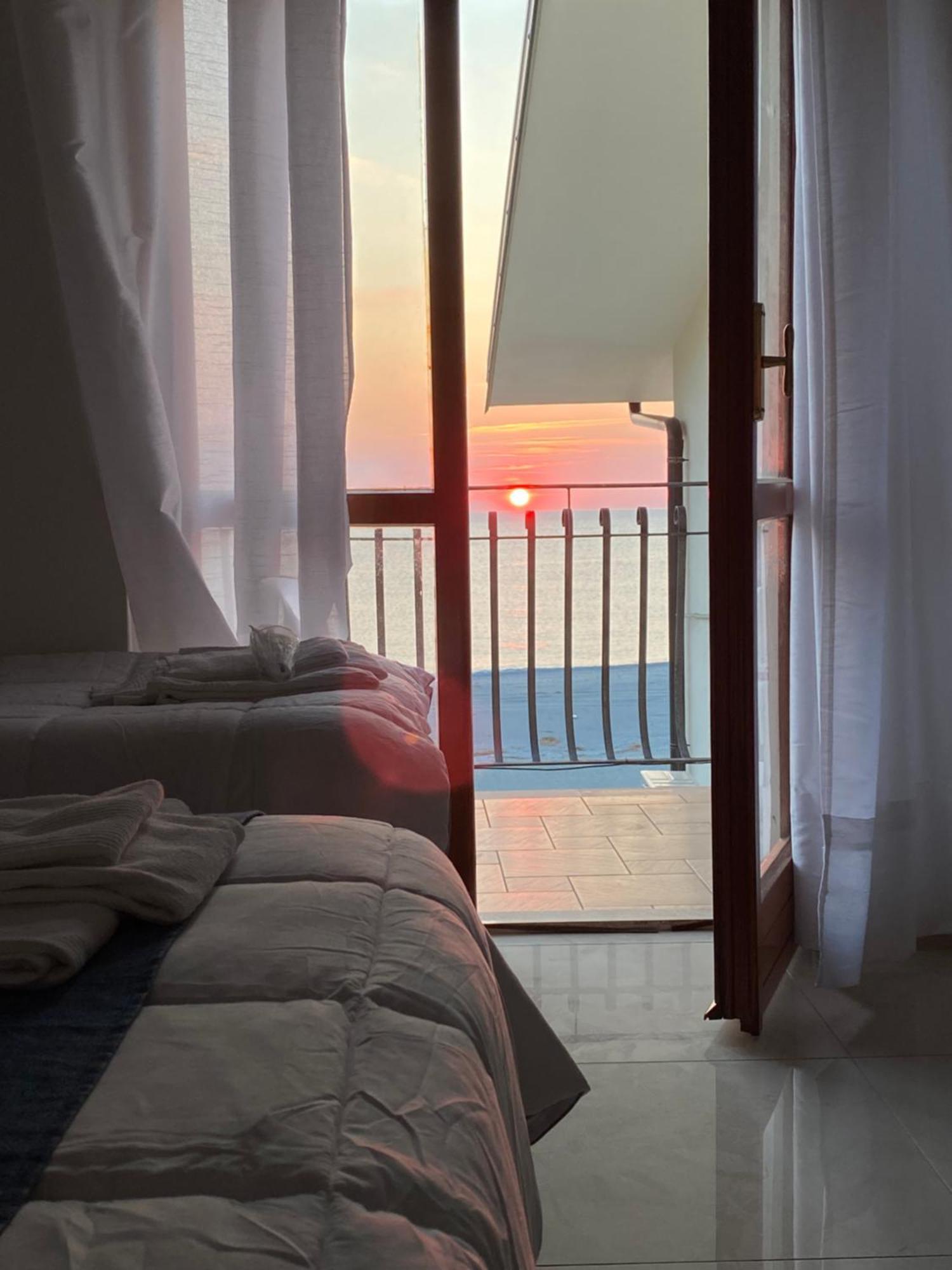 Vista Al Tramonto B&B Falerna Zewnętrze zdjęcie